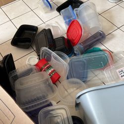 TubberWare & 2 Free TrashCans with Lid