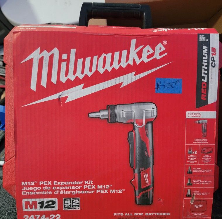 Milwaukee PEX Expansion tool kit (Batteries/ expansion heads) New