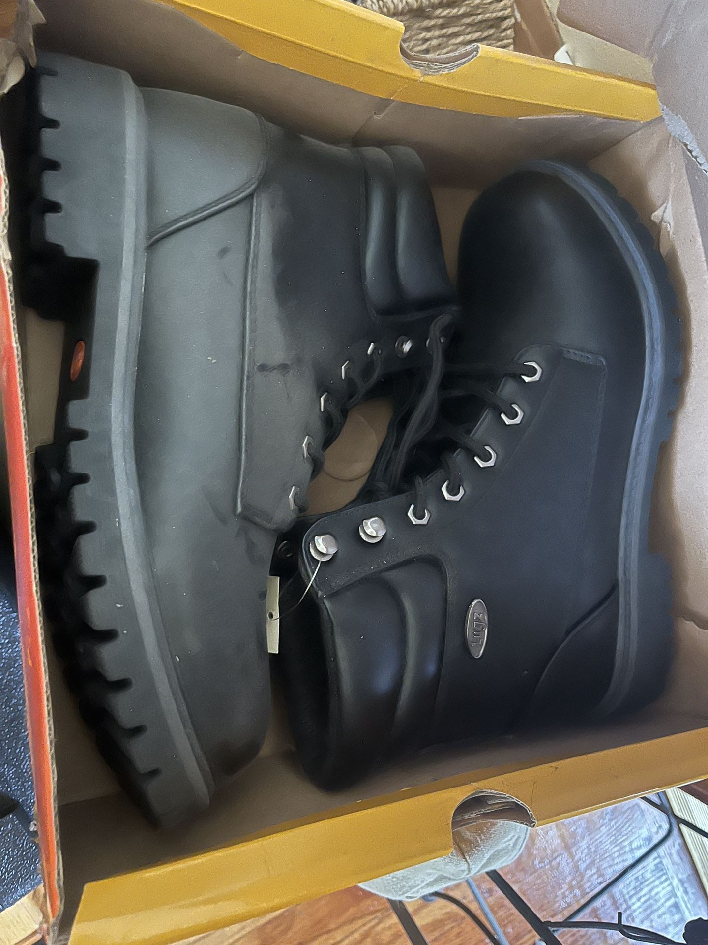 men's work boot 9.5
