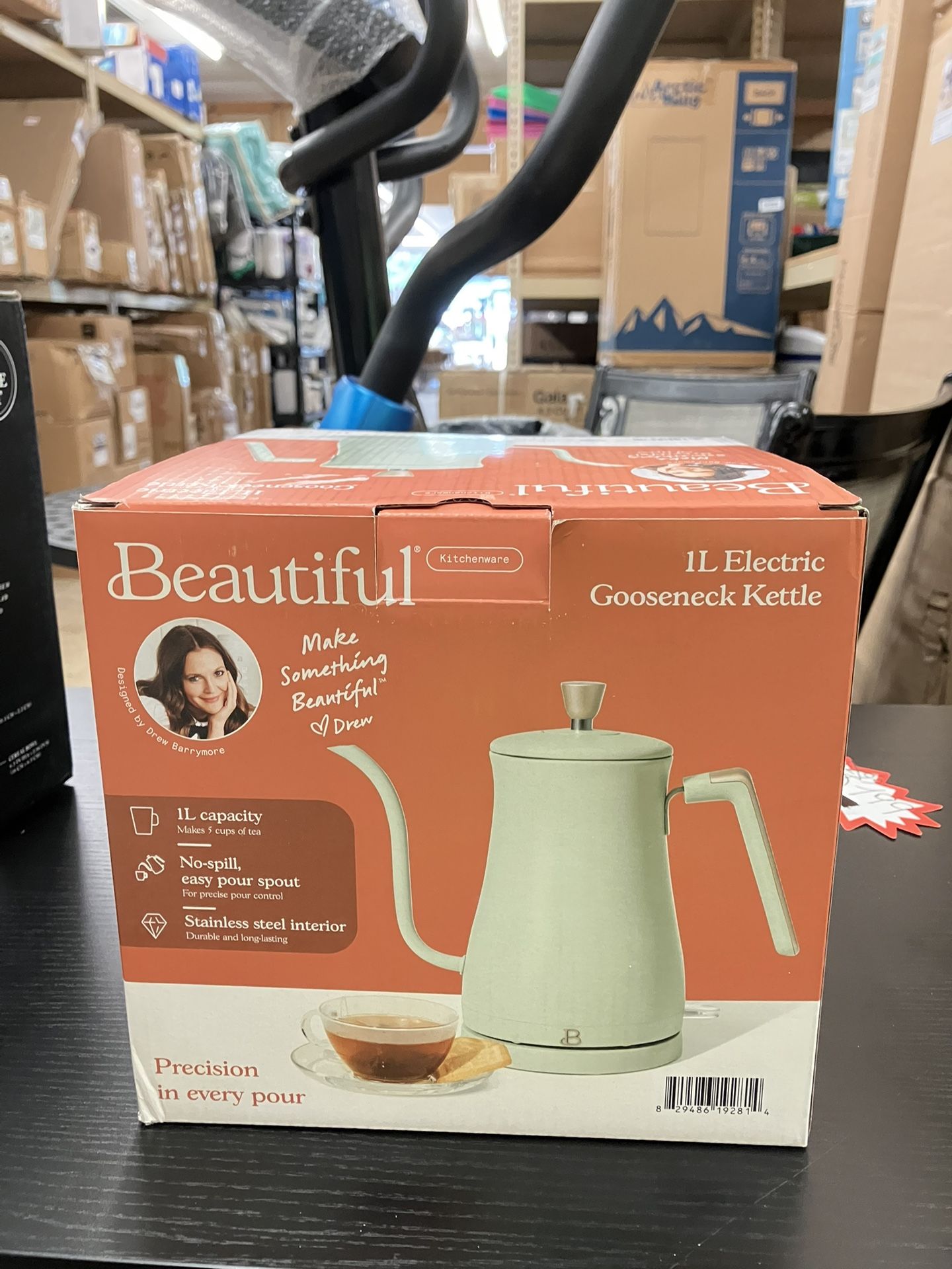 1-Liter Electric Gooseneck Kettle 1200 W, Sage Green, New in Box