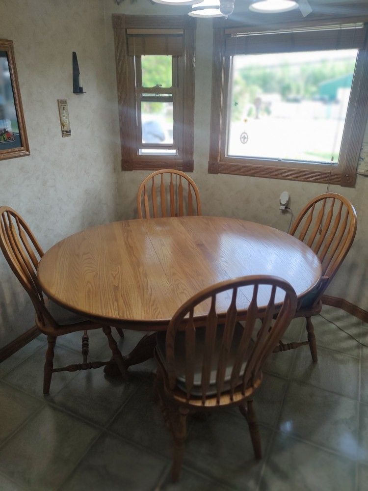 Oak 9 piece Dining table
