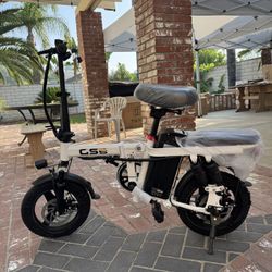 Folding electric bicycle