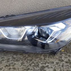 17 18 19 2017 2018 2019 FORD ESCAPE LEFT DRIVER HEADLIGHT HEAD LIGHT LAMP OEM GJ54 13W030  