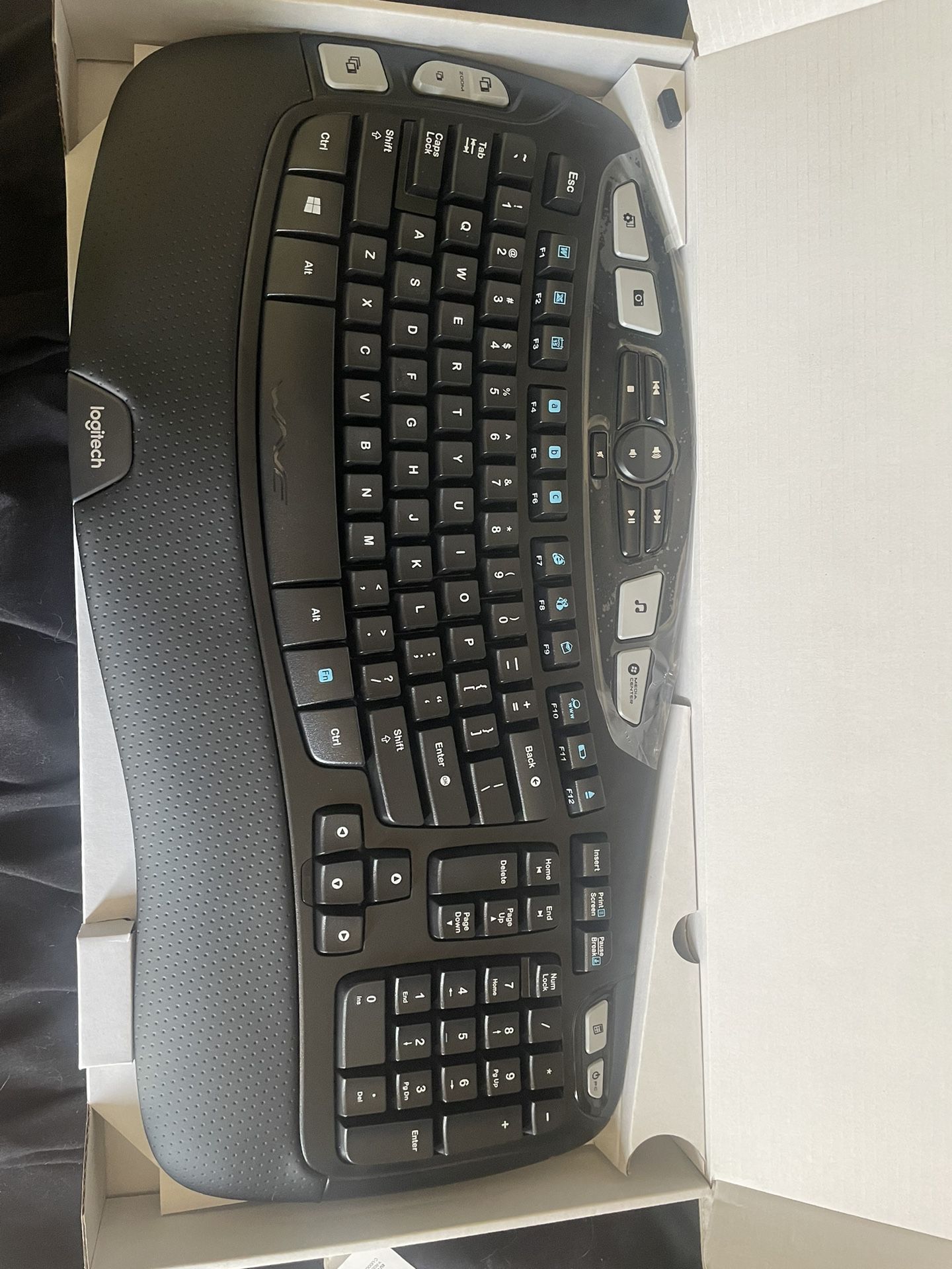 Logitech Comfort Wave Wireless Keyboard k350