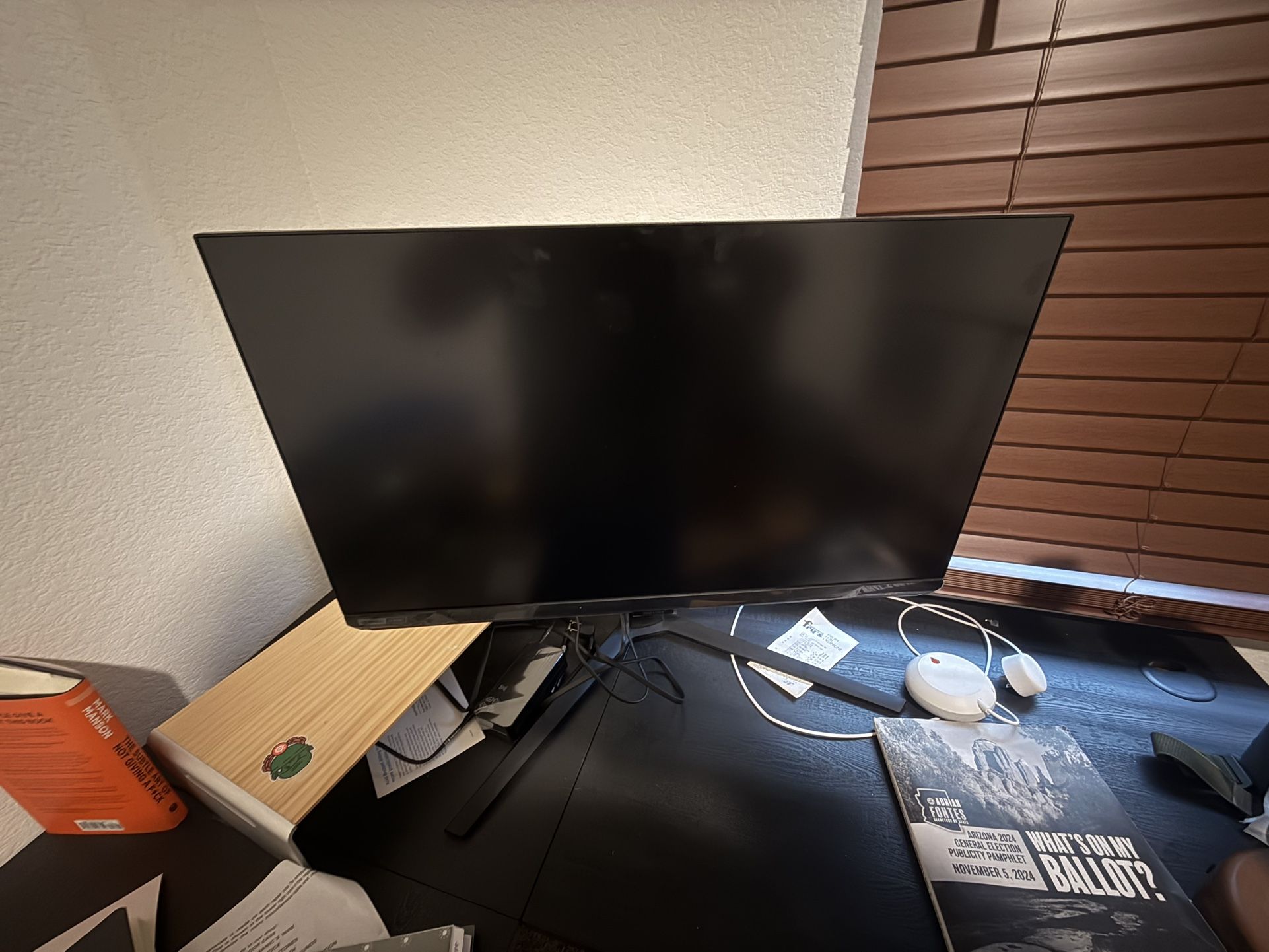 Samsung gaming monitor 28In 144Hz