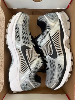 Nike Vomero 5 Sz 10M