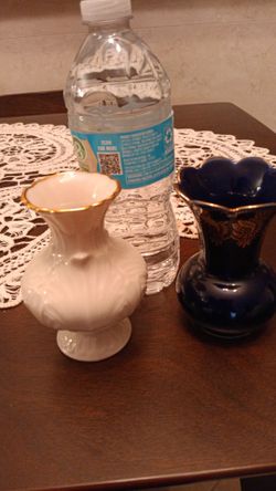 Lenox and cobalt small vases