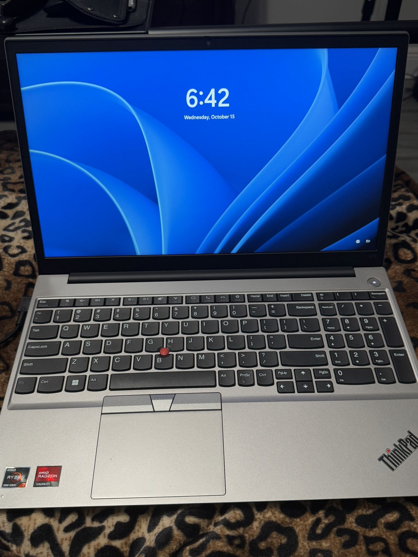 ThinkPad E15 Gen4 (UQQQEFL)