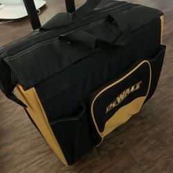 Dewalt rolling bag new 40$
