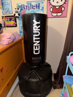 Century Wavemaster Original Freestanding Punching Bag – Excellent Condition