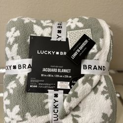 1 NWT LUCKY BRAND DAISY PRINT BAREFOOT DREAMS DUPE QUEEN SIZE BLANKET for Sale in Forney TX OfferUp