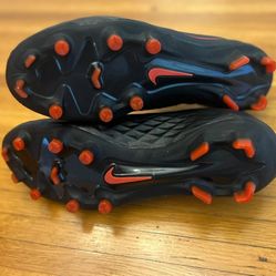 Nike Tiempo Legend 8 Pro FG Black/Chile, Size 7