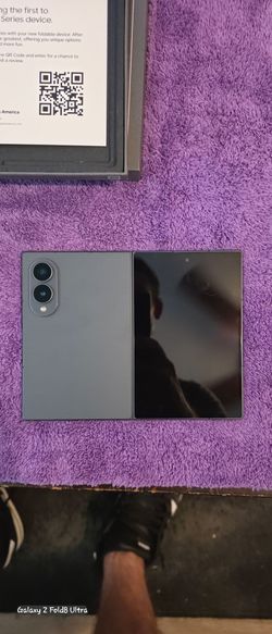 NEW Samsung Z Fold 8  512g