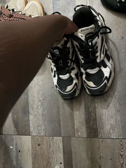 Balenciaga runners