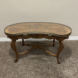 Vintage Kidney-Shaped Parlor / Accent Coffee Table