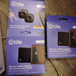 4 Brand NEW IN BOX TILE TRACKERS