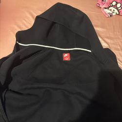 Nike XL Hoodie Black
