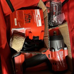 Milwaukee Set 1/2 High Torque Ipact Wrench  1400 Torque 