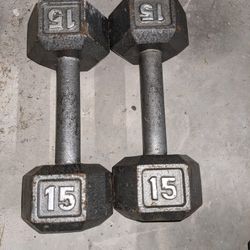 15 Lb Pair Of Cast Iron Dumbbells