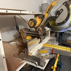 DEWALT Corded 12 in. +. STAND  + DUST COLLECTION SYSTEM Double Bevel Sliding Compound Miter Saw with XPS technology