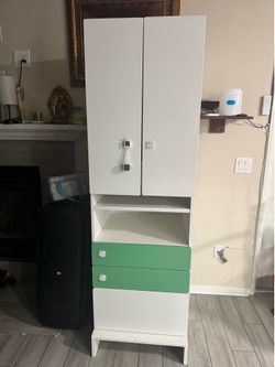Baby drawer/cabinet