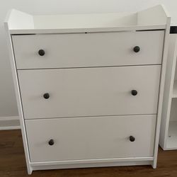 Drawer Dresser With Changing Table