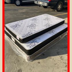 Full size mattress / Colchon