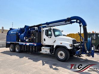 2015 Freightliner 114Sd