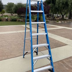 Like New 8’ Werner Ladder