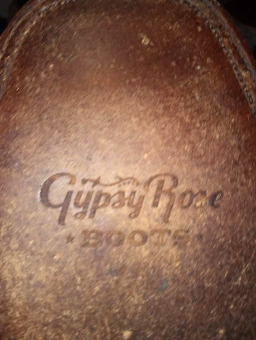 Gypsy Rose Boots 7 And 1/2