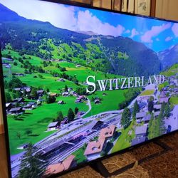 75" Sony smart tv 4k great condition comes with remote.  Great quality pic no scratch 