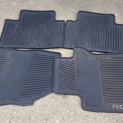 Nissan Rogue  tapetes