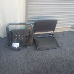 Fold Up Chairs 20 Each