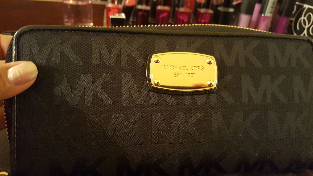MICHAEL KORS LARGE WALLET