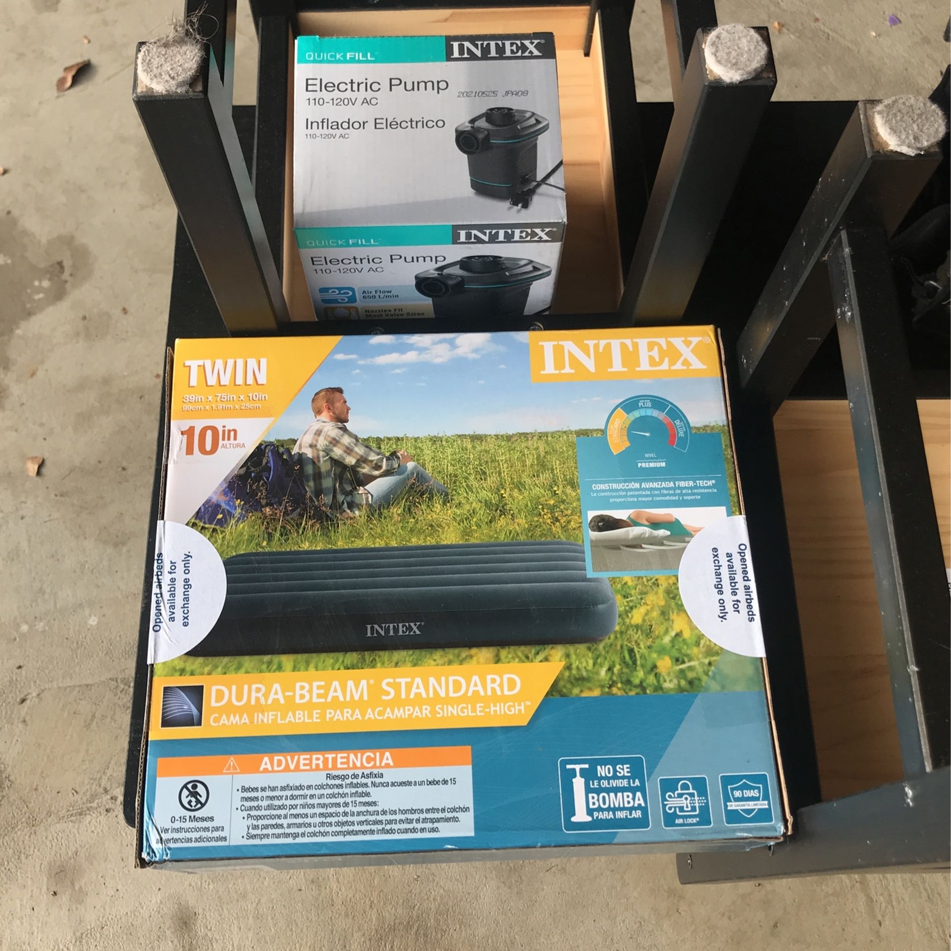 INTEX AIR MATTRESS & PUMP 