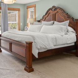 Bedroom Set - 4 Items