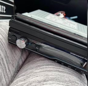 Radio With Screen