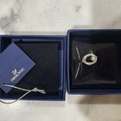 Swavorski pearl necklace