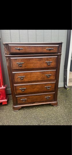 FREE WARDROBE