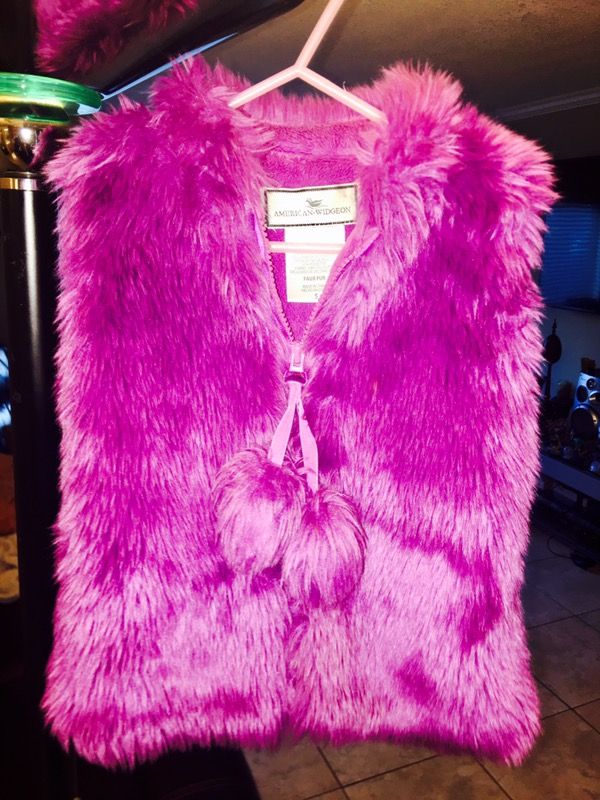 American Widgeon Girl Faux Fur Purple Zip Up Vest Size 5