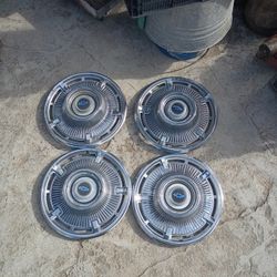 64 -65 Chevy Impala, Nova, Malibu Tie 14inch Hubcaps 