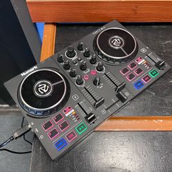 Numark DJ Controller
