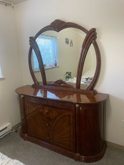Bedroom dresser with mirror