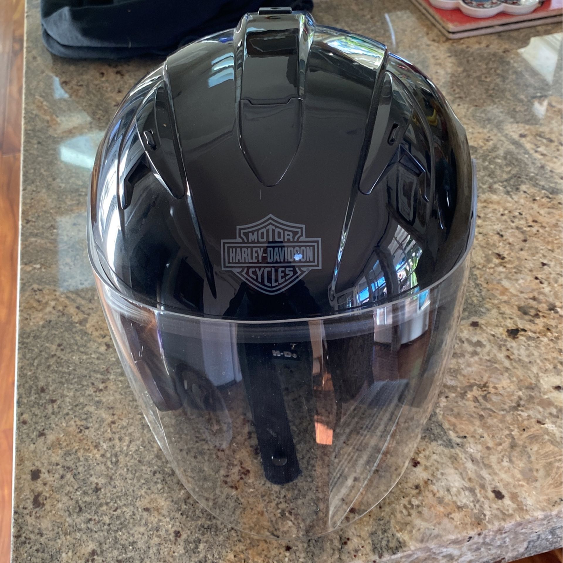 Helmet (ladies) Hardly used.