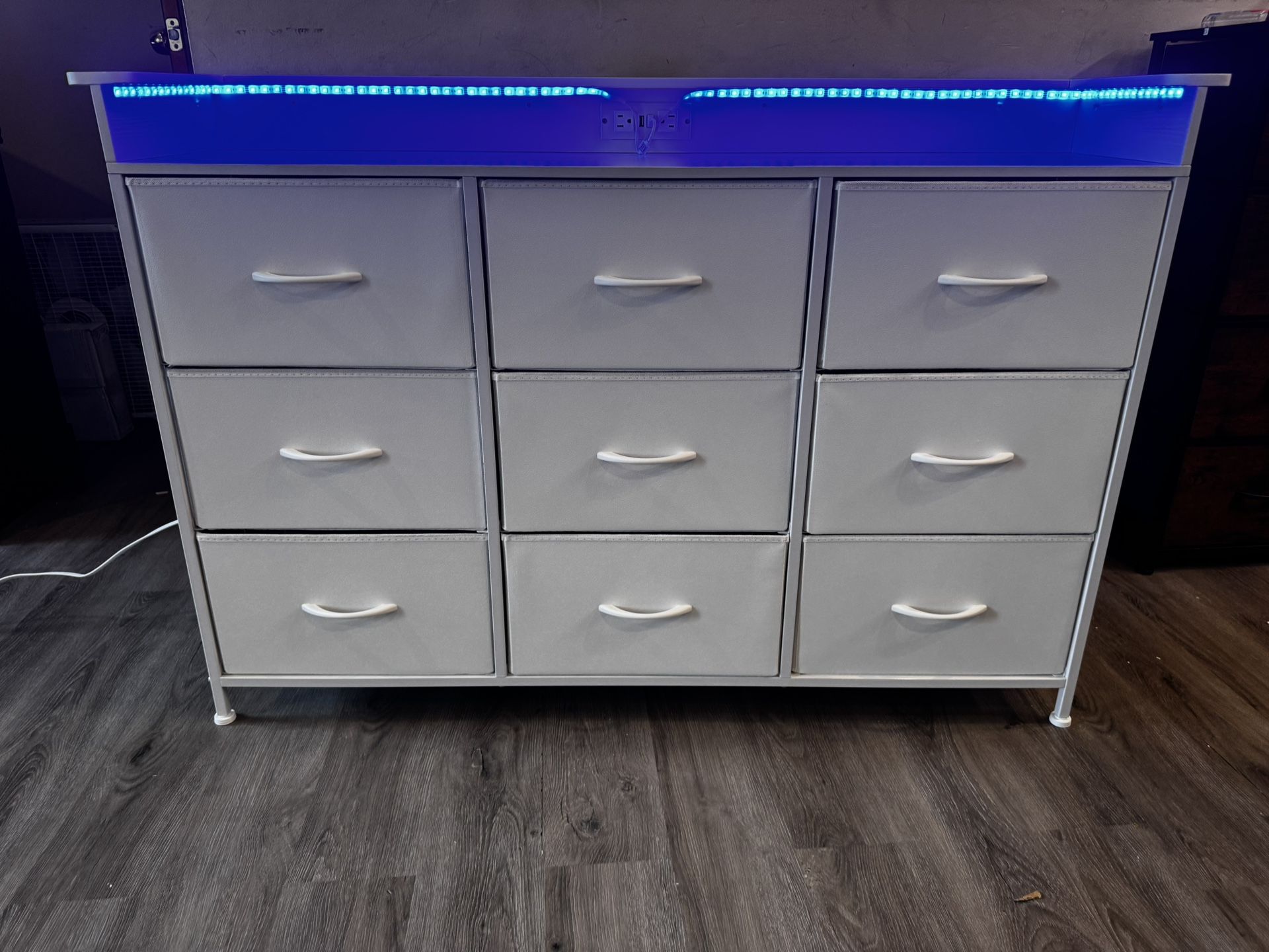 9-Drawer Dresser with LED Lights & USB Charging – Brand New + Delivery Available