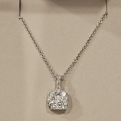 Diamond Cluster Necklace 