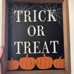 Halloween Sign Decor