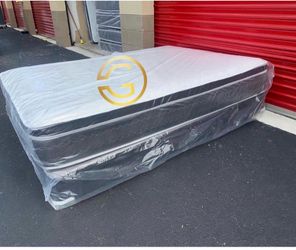 New Queen Pillow Top Mattress Set