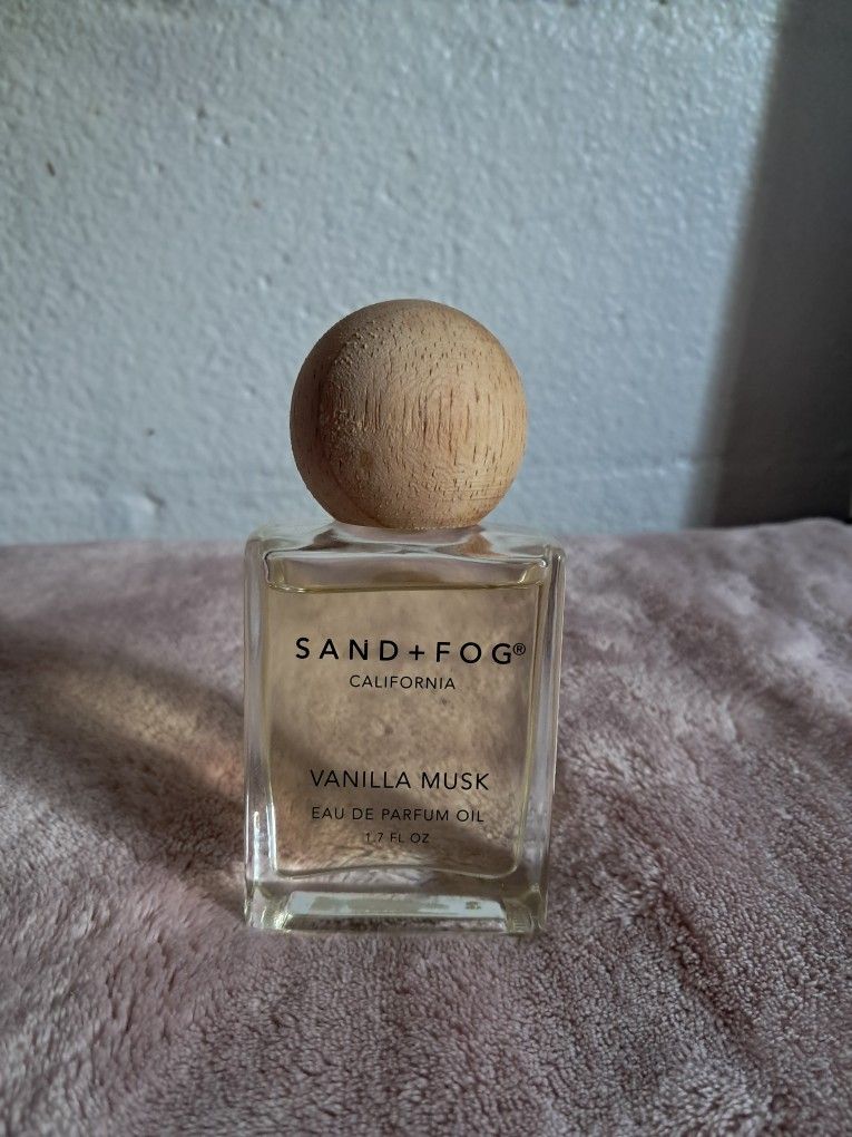 Sand + Fog Vanilla Musk Roll On Perfume