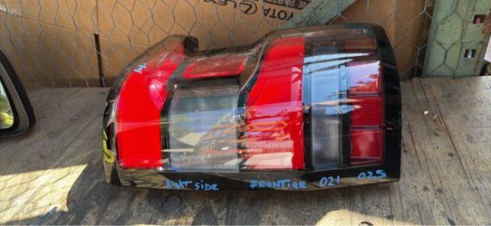 2021 2025 Nissan frontier taillights right side